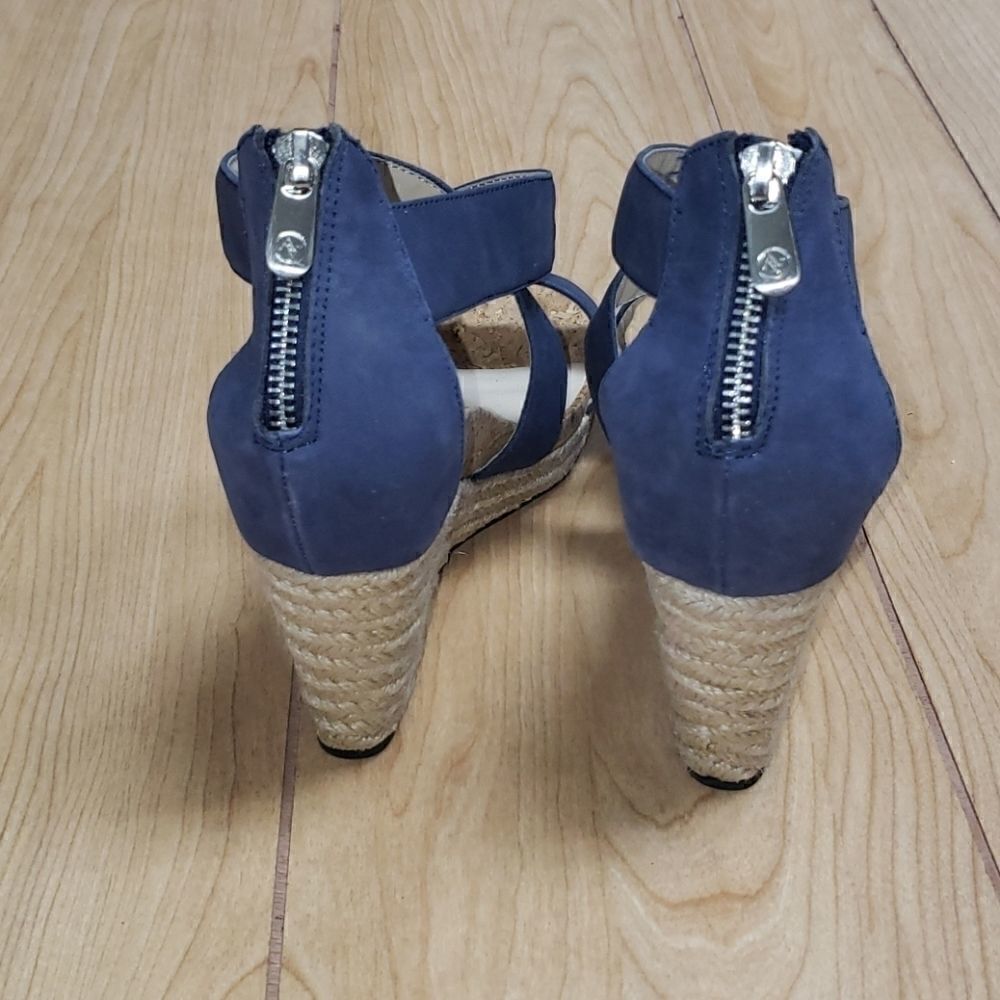 ADRIENNE VITTADINI NAVY BLUE STRAPPY ESPADRILLES, SIZE 9 - NEW - Picture 5 of 10